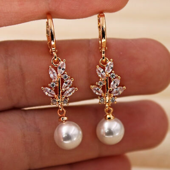 18kt Gold Filled Topaz Leaf Pearl Drops - Picture 5 of 7